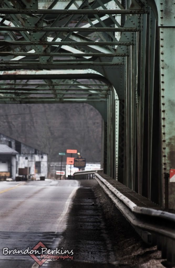 IMAGE: http://i1119.photobucket.com/albums/k622/Brandon_Perkins/bridge_new-1.jpg