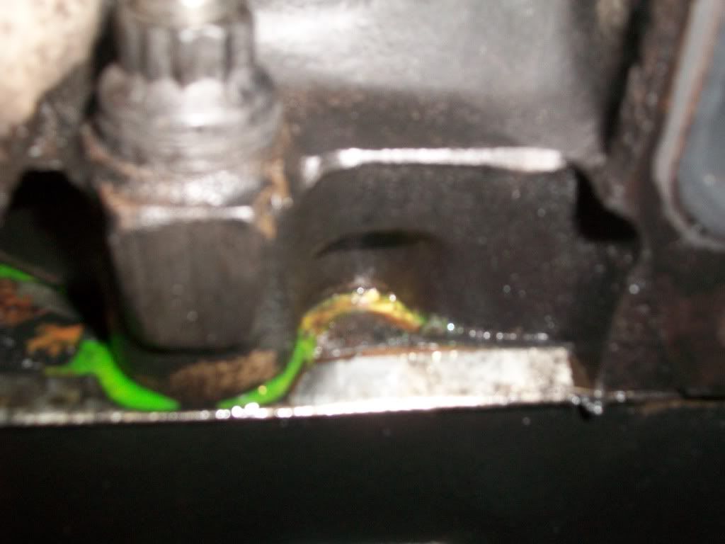 What's the cause of this type of head gasket failure? Competition