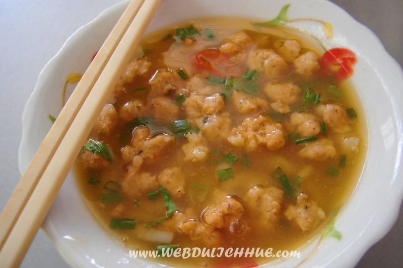Bánh canh Nam Phổ trở thành một món đặc sản Huế
