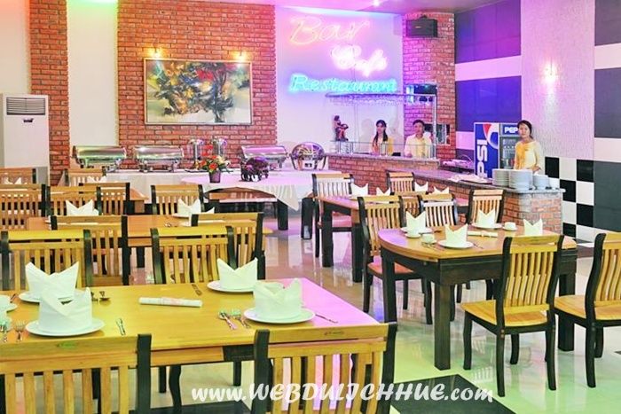 Khách sạn Ideal Huế