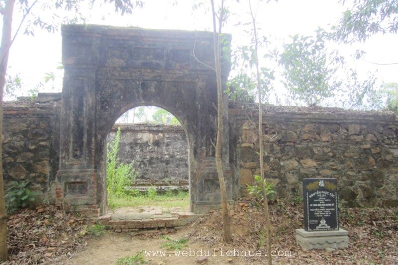 Lăng Trưá»ng Diá»…n cá»§a chúa Nguyá»…n Phúc Nguyên