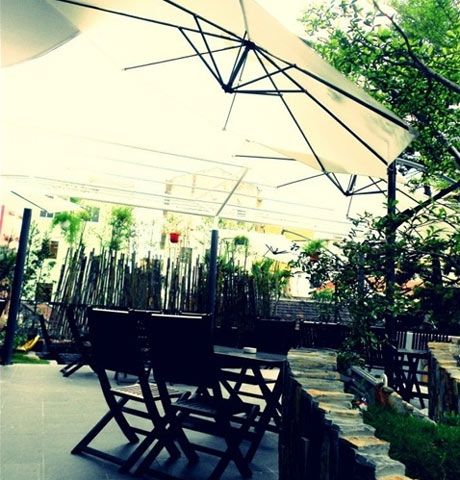 Bee coffee Huế