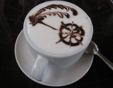 Thưởng thức Cafe tại quán Ban Mai