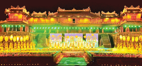 Đại nội Huế - tâm điểm tổ chức các lễ hội giao lưu văn hóa tại các kỳ Festival Huế.