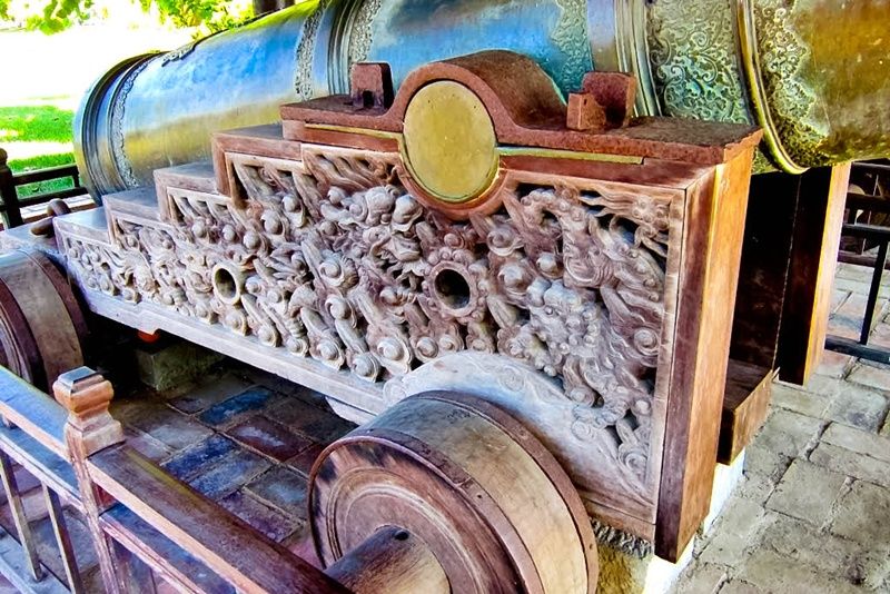Cửu vị thần công