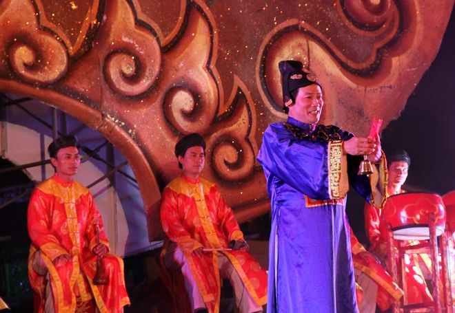 Yến tiệc cung đình Huế