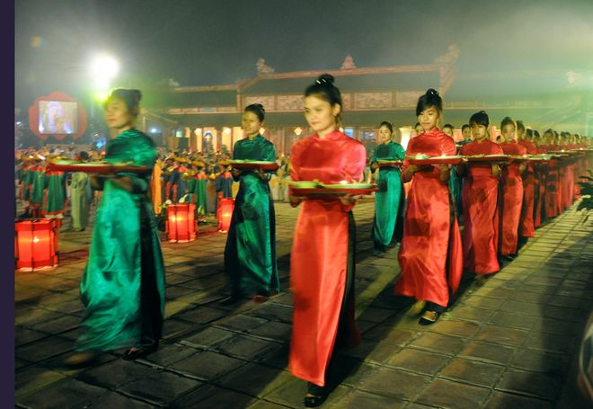Yến tiệc cung đình Huế