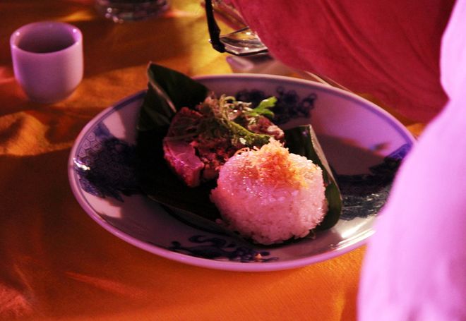 Yến tiệc cung đình Huế