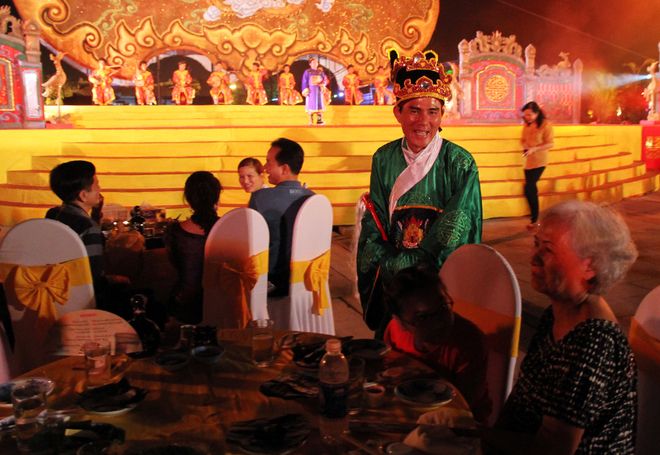 Yến tiệc cung đình Huế