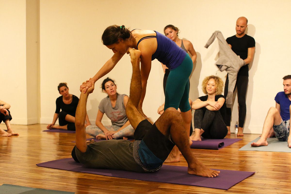 conseils cours débuter acro yoga