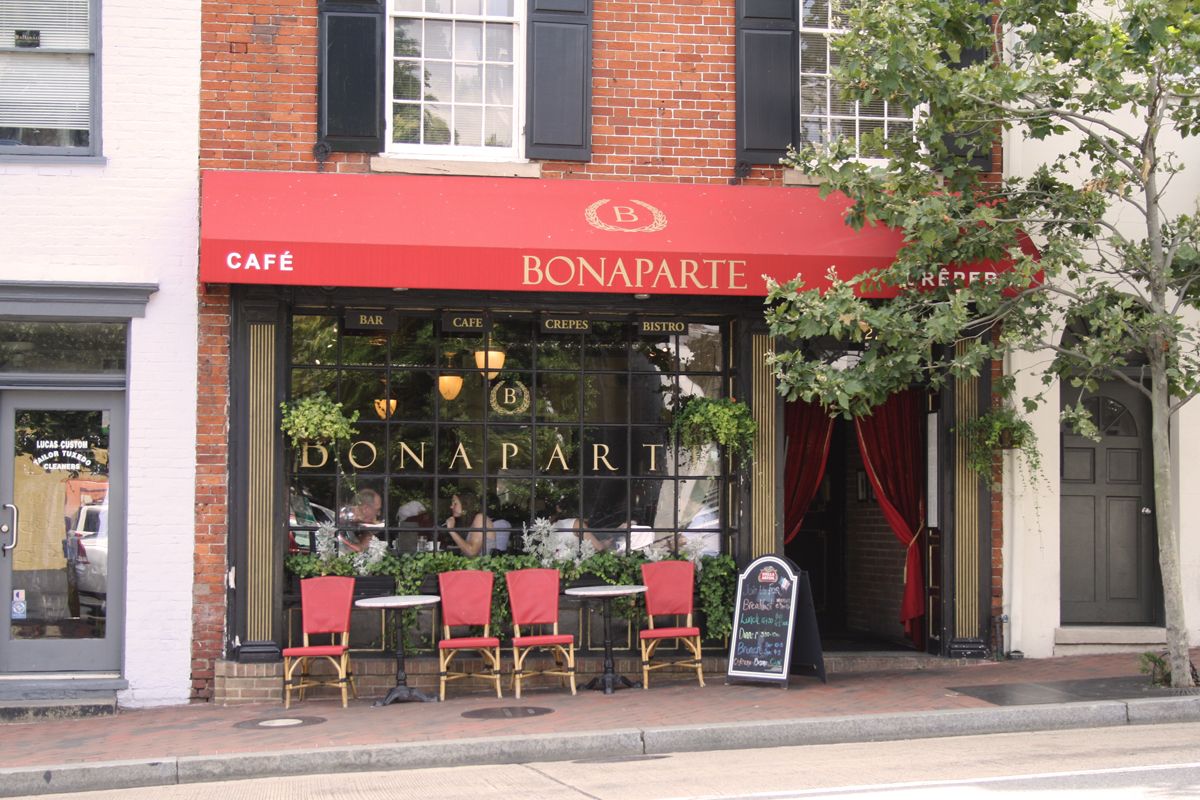 Bonaparte Café