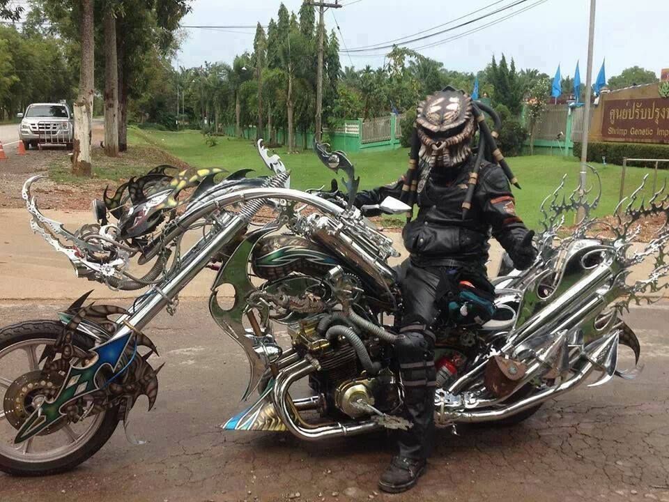  photo Predator bike_zps6d0i8v5d.jpg