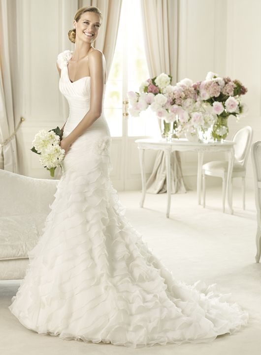 pronovias, vestidos de novia desde 1.050€ | tendencias de bodas