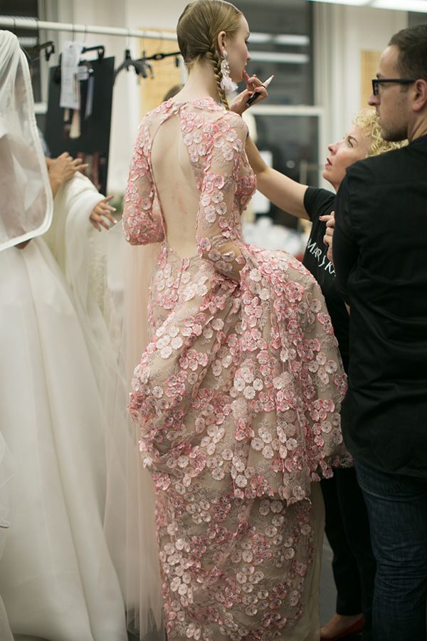 Vestidos de novia de Naeem Khan · Tendencias de Bodas Magazine Naeem Khan backstage