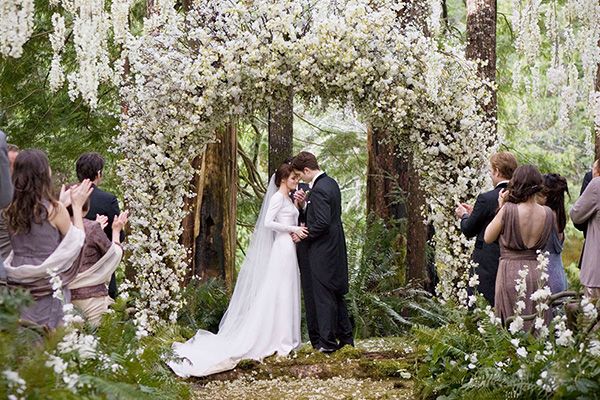 Bodas de película – Amanecer, saga Crepúsculo – Tendencias de Bodas Magazine Bodas de película – Amanecer, saga Crepúsculo – Tendencias de Bodas Magazine