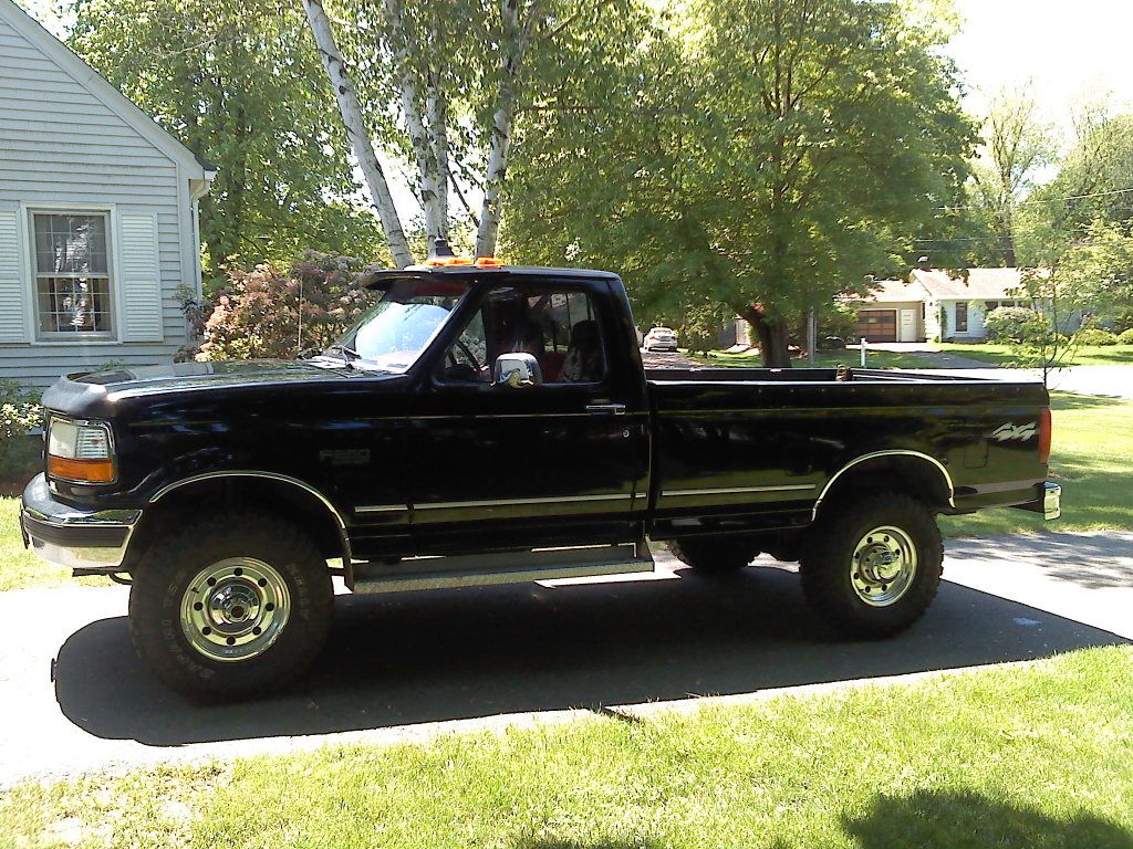 Truckwashedandpolishedeverythingmay192012.jpg