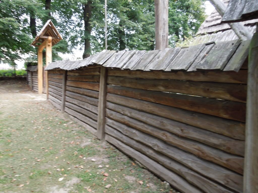 More polish fences - Country Singletree