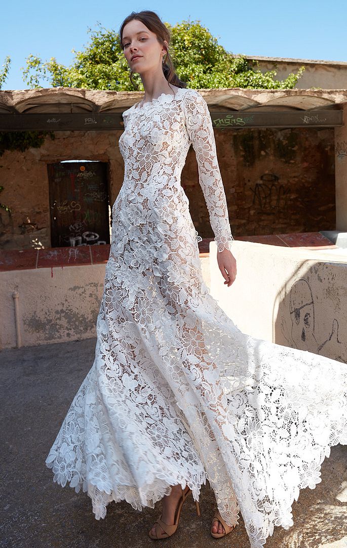 Vestidos de novia románticos y boho de Ramón Herrerías